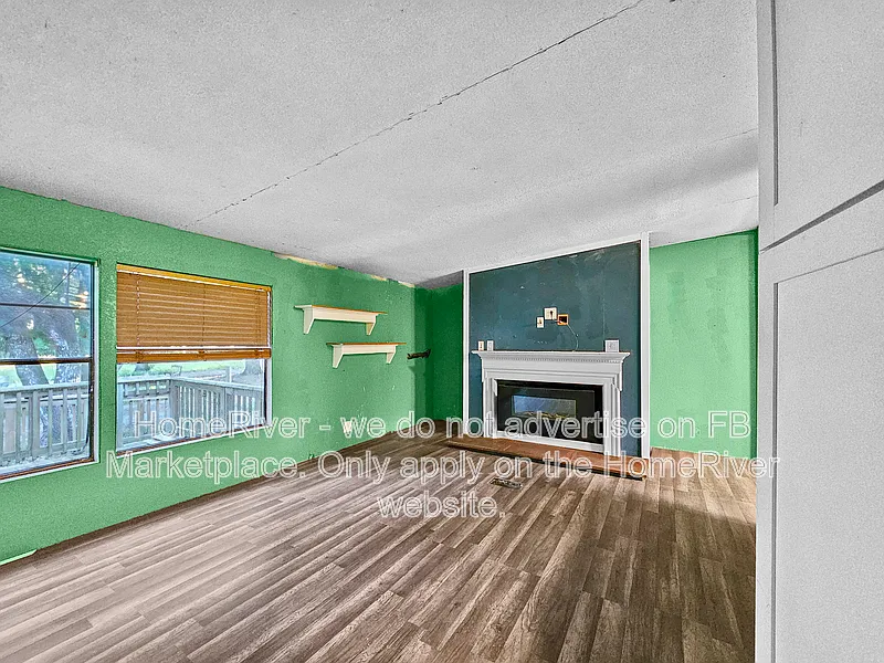 4 bed, 2.0 bath, 1768 sqft, $2,350 — Photo 3