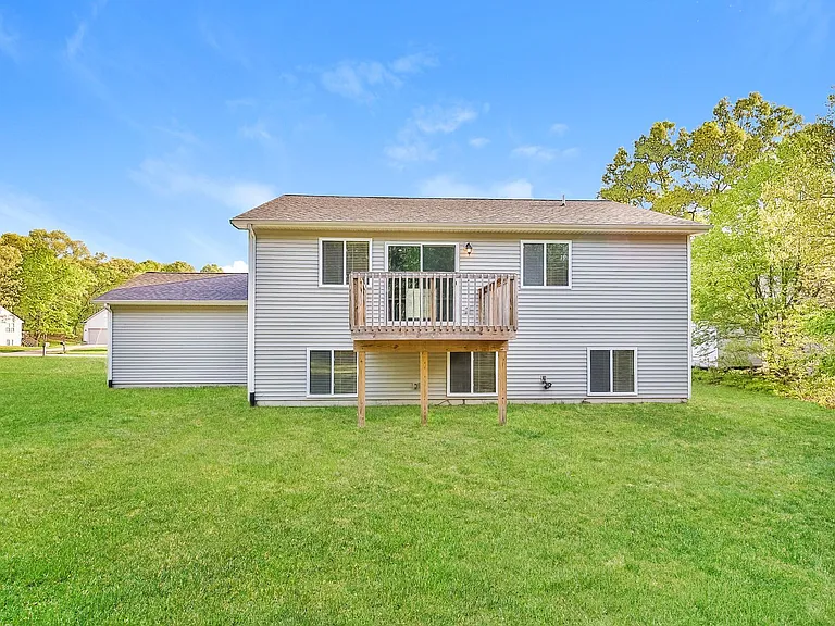 5233 Bittersweet Dr — Photo 32