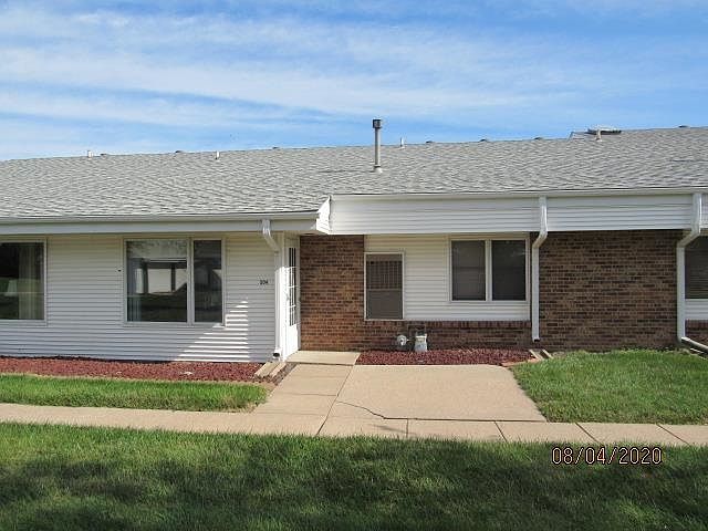 1st image of 1824 14th Ave APT 204