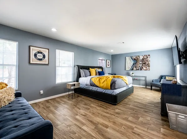 1012 Hilltop Dr Room A, Irving, TX 75060