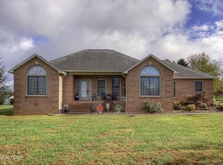 813 Hunters Ln, Seymour, TN 37865