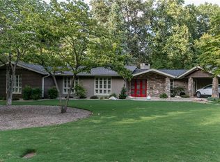 102 Elmwood Ter, Greensboro, NC 27408