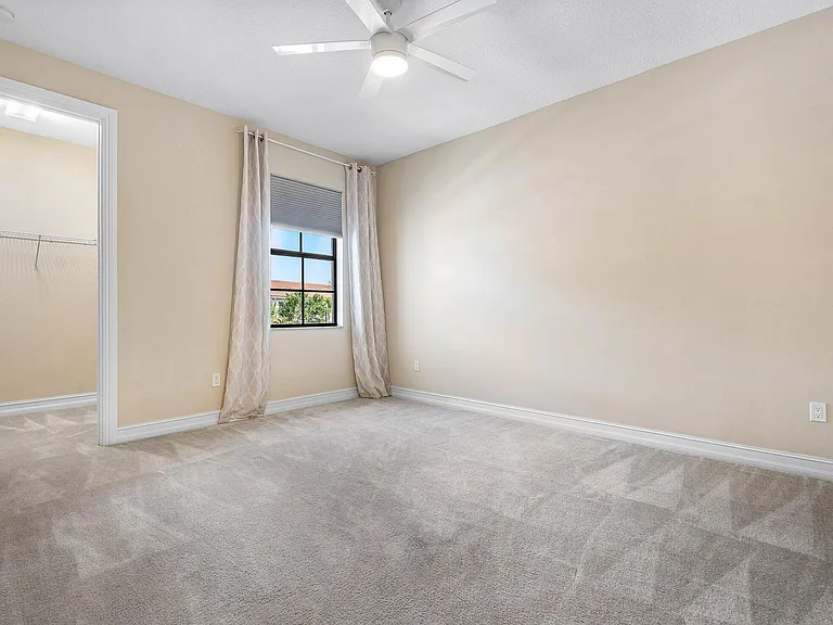 10210 Akenside Dr — Photo 36