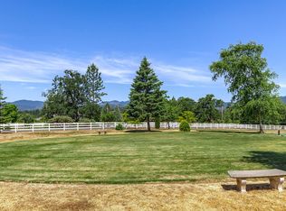 560 Potts Way, Grants Pass, OR 97526