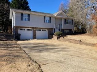 8907 Lovell Rd, Hixson, TN 37343