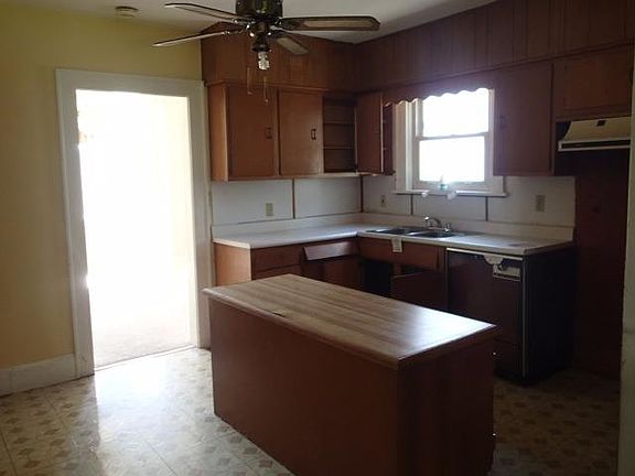 5th image of 3619 Tamarack Ave