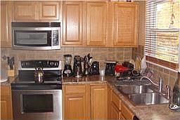 2nd image of 117 King Cole Dr
