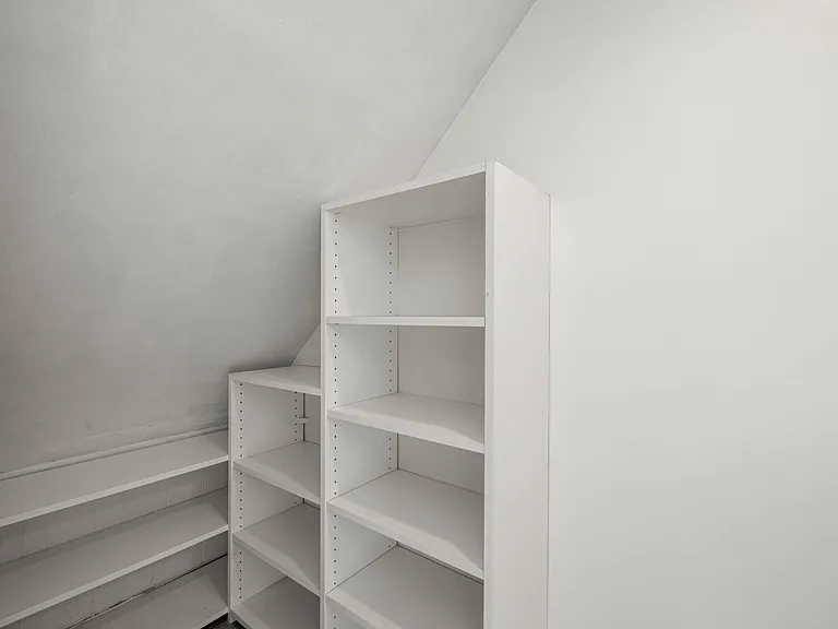 931 Gardner — Photo 9