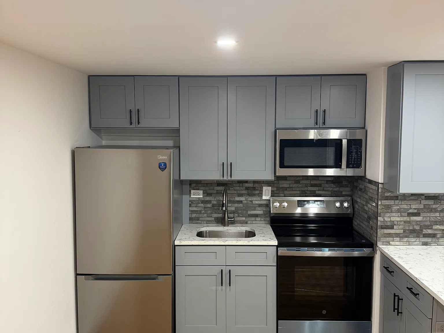 1 bed, 550 sqft, $1,500 — Photo 2