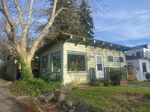 8060 16th Ave NW