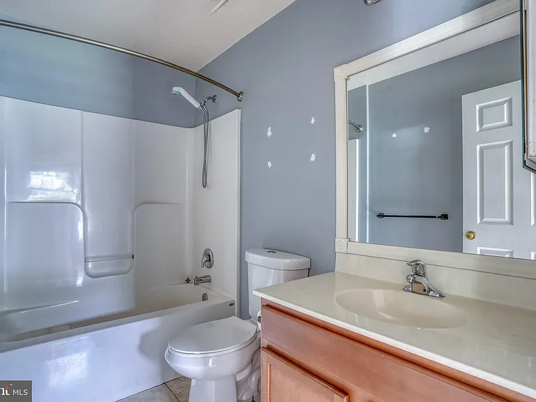 203 Hamilton St — Photo 9