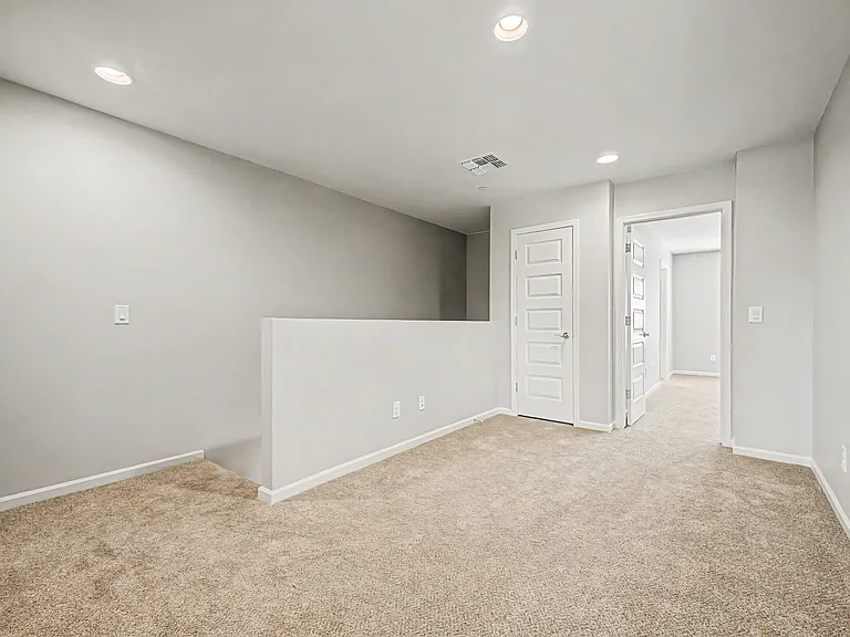 733 E Commonwealth Ave #27 — Photo 18