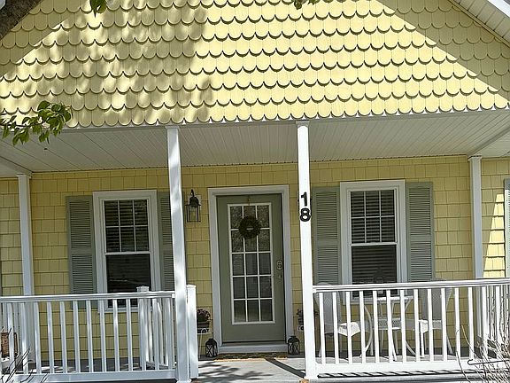 2nd image of 18 Summer Winds Dr