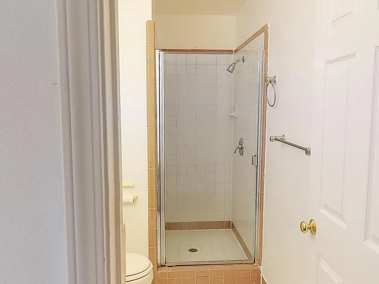 540 42nd Ave — Photo 11
