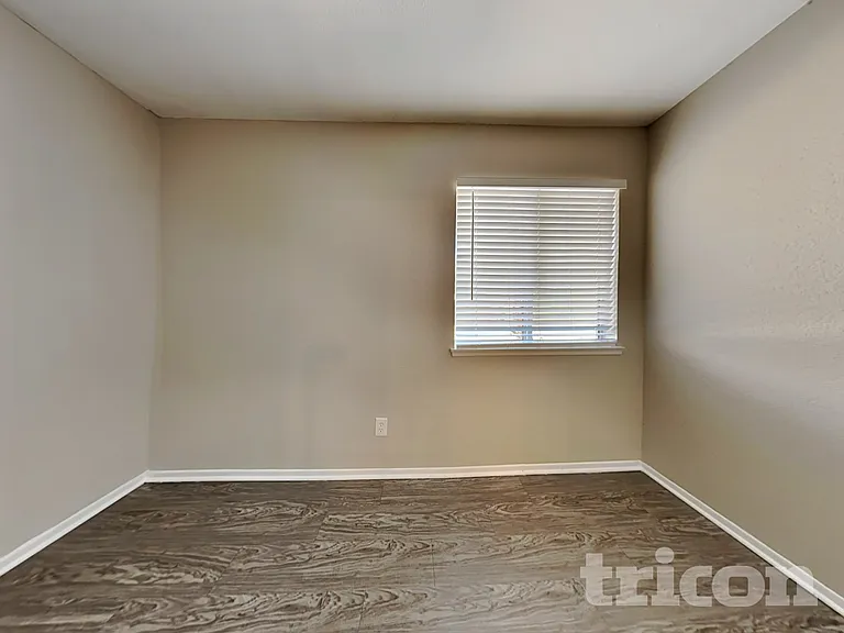 105 S Lamarr St — Photo 11