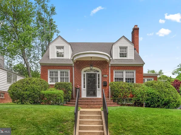 2411 Ridge Road Dr, Alexandria, VA 22302