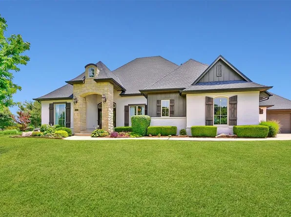 2408 Crestwood Dr, Edmond, OK 73034