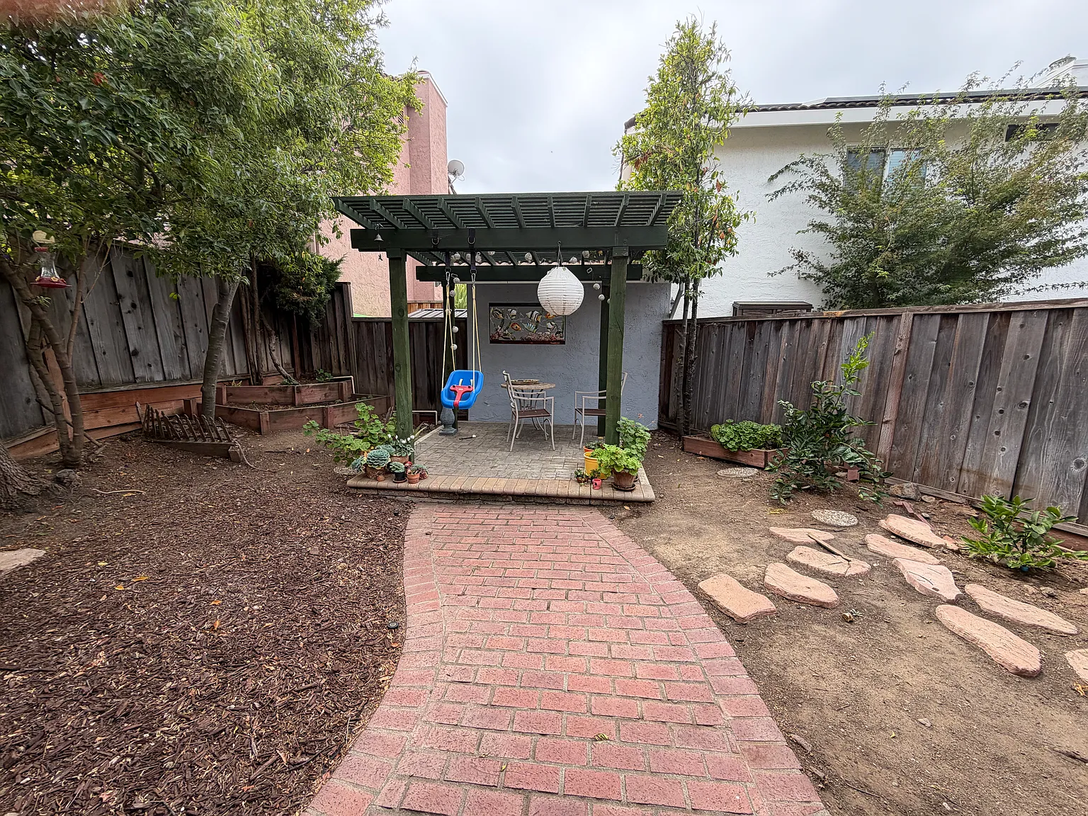 3 bed, 1222 sqft, $3,800 — Photo 3