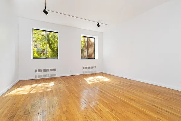 Rented by Keller Williams NYC | media 9
