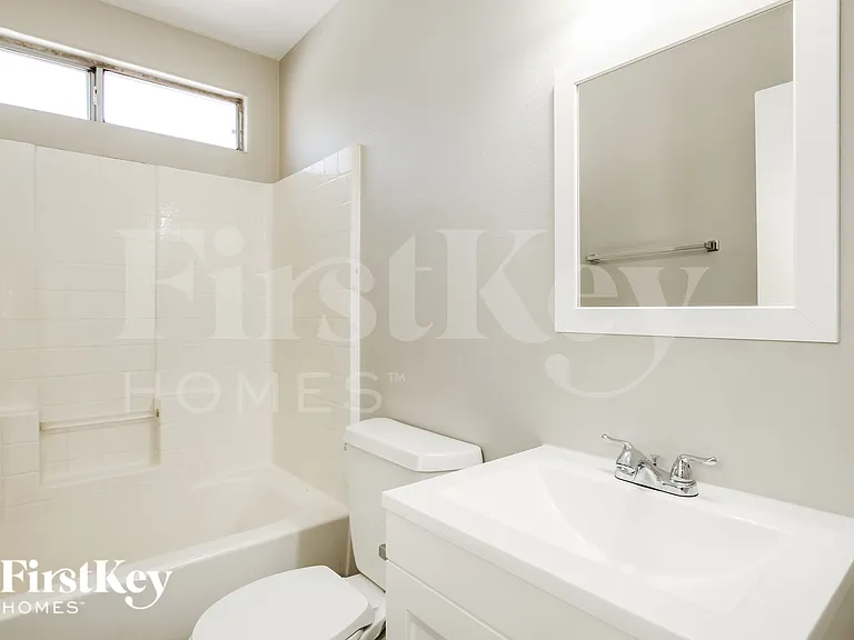 7570 W Comet Ave — Photo 16