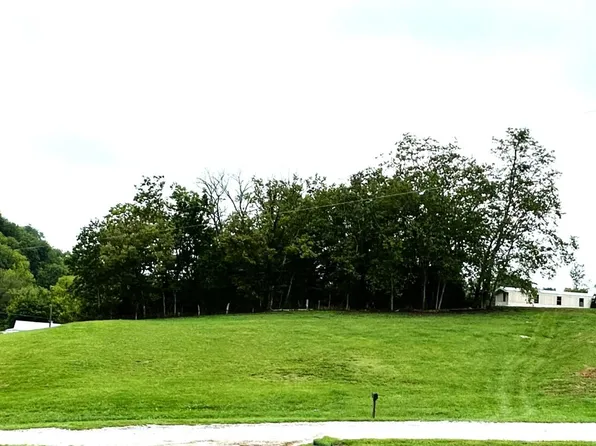 61 White Oak Rd, Owingsville, KY 40360