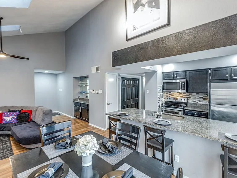 5750 Phoenix Dr #46D — Photo 3
