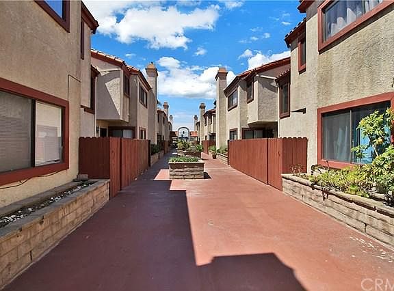 3rd image of 1450 W 146th St APT 2