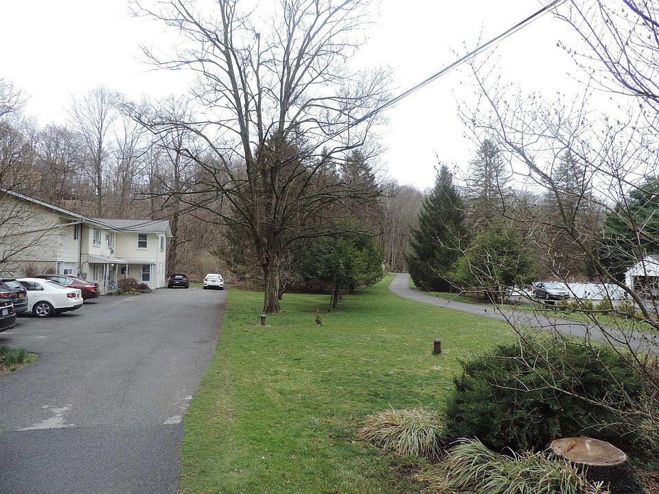 2nd image of 23 Old State Rd