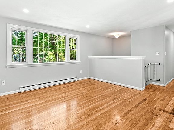 4th image of 18 Adams St