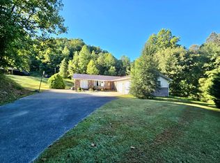 550 Horne Br, Staffordsville, KY 41256