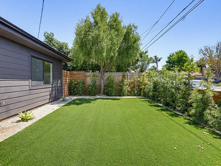 2036 Pomona Ave #A — Photo 24