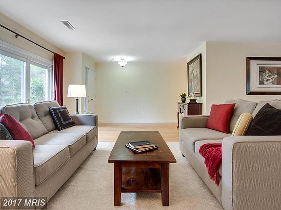 4th image of 3676 Persimmon Cir #0