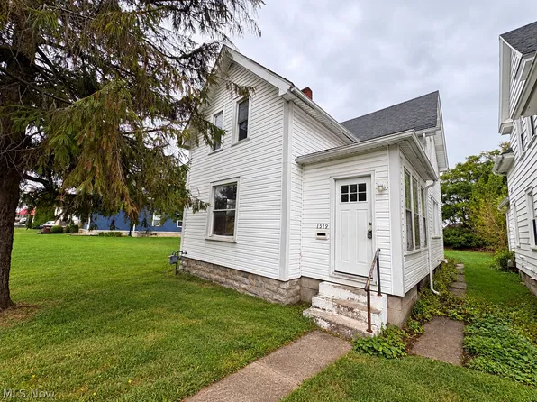 1519 Hayes Ave, Sandusky, OH 44870