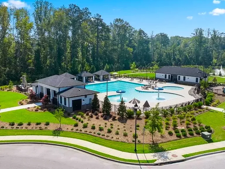305 Silver Moon Dr — Photo 6