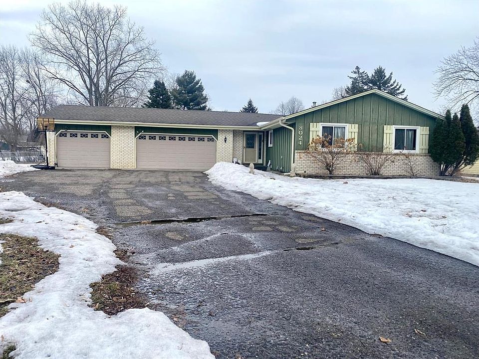 1st image of 8024 Vincent Cir N