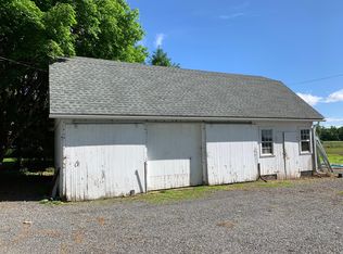 2385 Allentown Rd, Quakertown, PA 18951