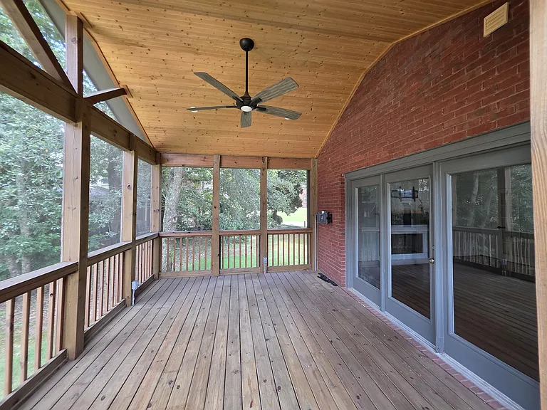 4556 Magnolia Dr — Photo 13