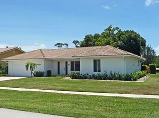 22134 Serenata Cir E, Boca Raton, FL 33433