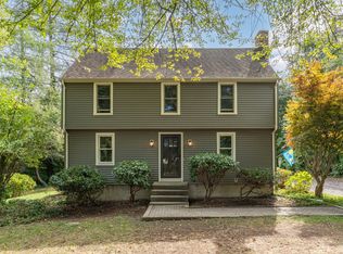 72 Long Hill Rd, Clinton, CT 06413