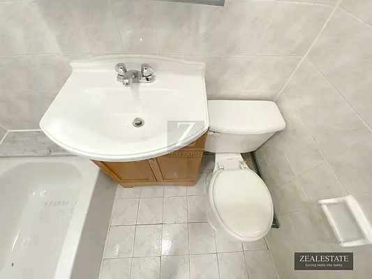 Rented by ZealEstate Group Inc | media 27