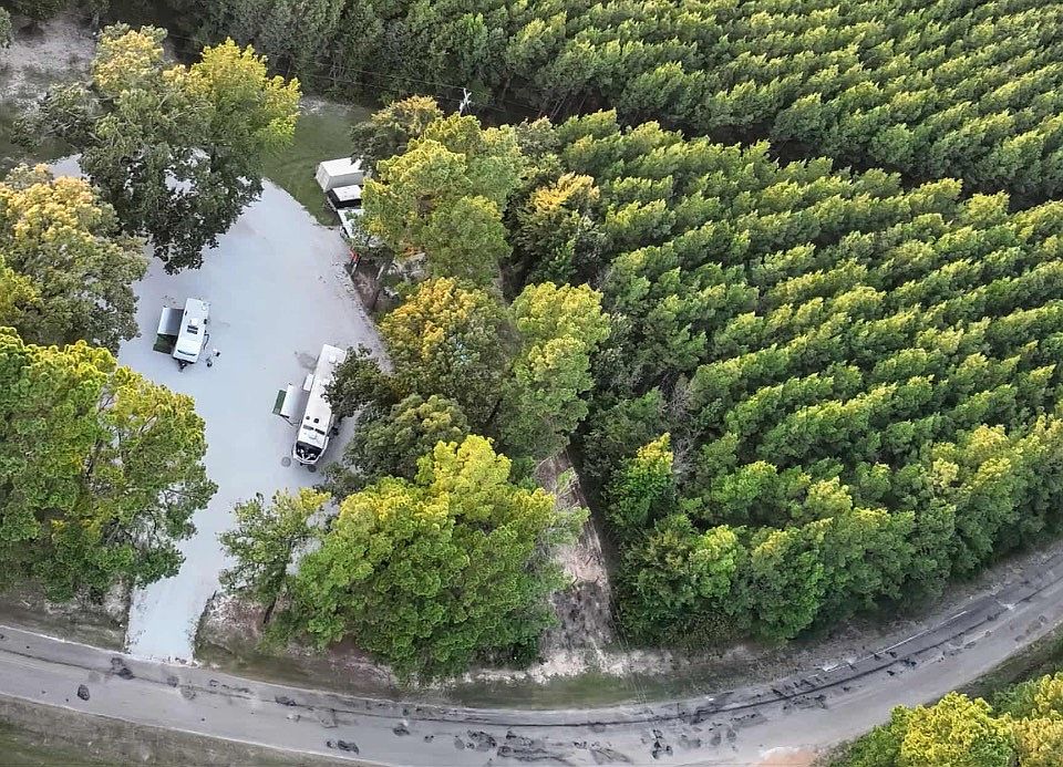 2nd image of 1157 Pleasant Hill Rd