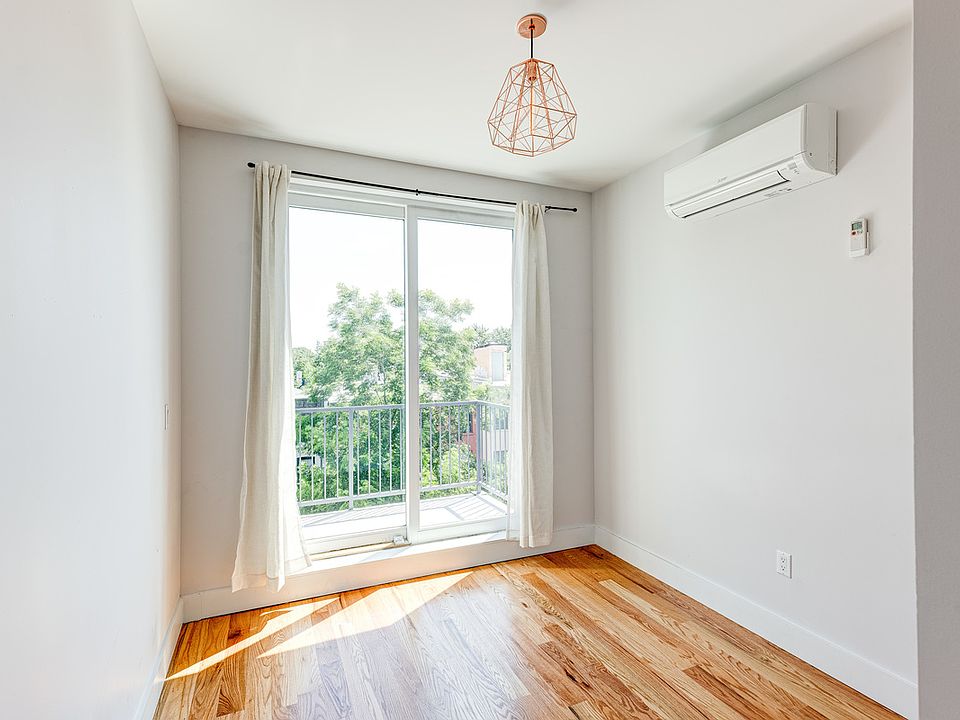 1st image of 232 Quincy St #4E