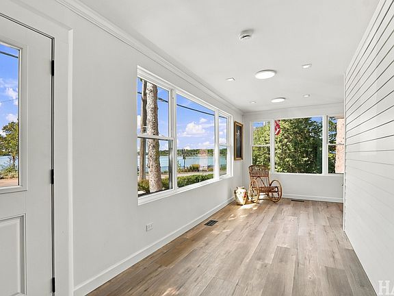 3rd image of 217 W Main St
