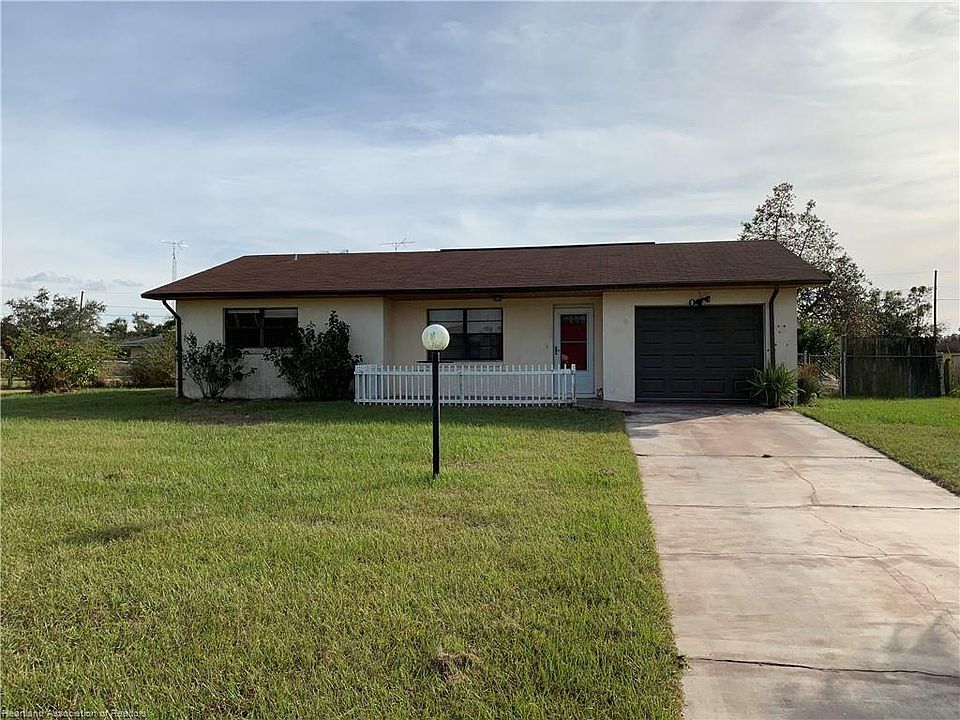 1st image of 213 Farrell Dr NE