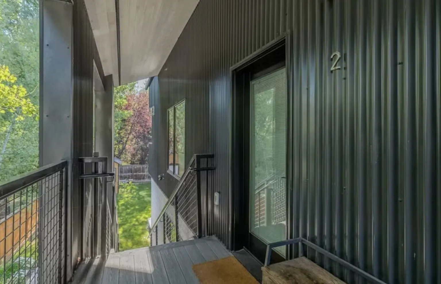 2 bed, 850 sqft, $3,900 — Photo 3