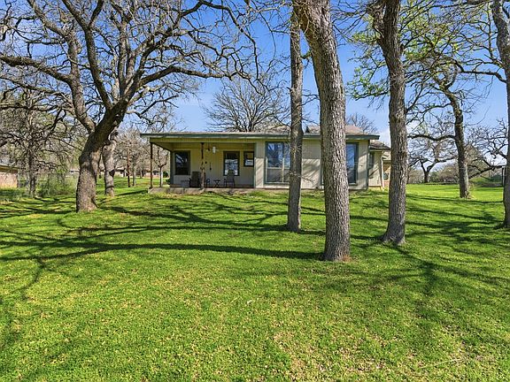 4th image of 2111 Dorothy Ln