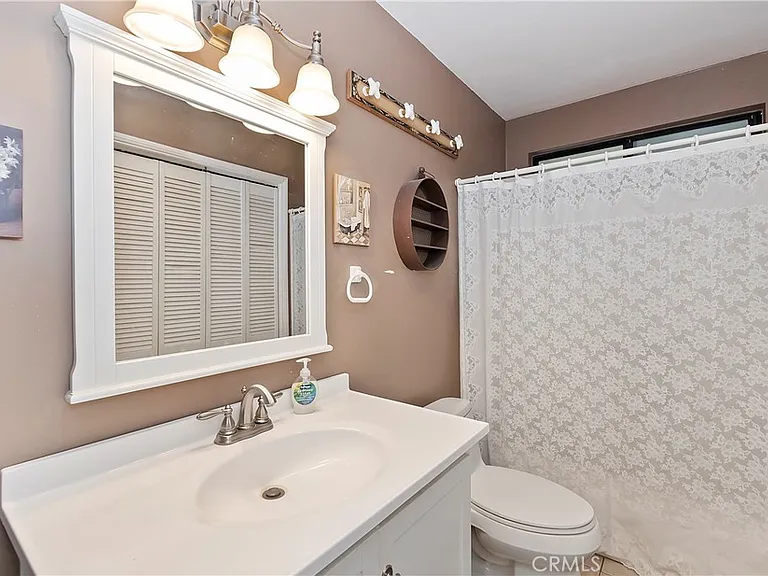 840 Edgemoor Rd — Photo 13