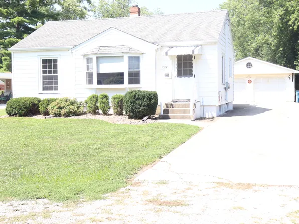 1522 E Hickory St, Streator, IL 61364