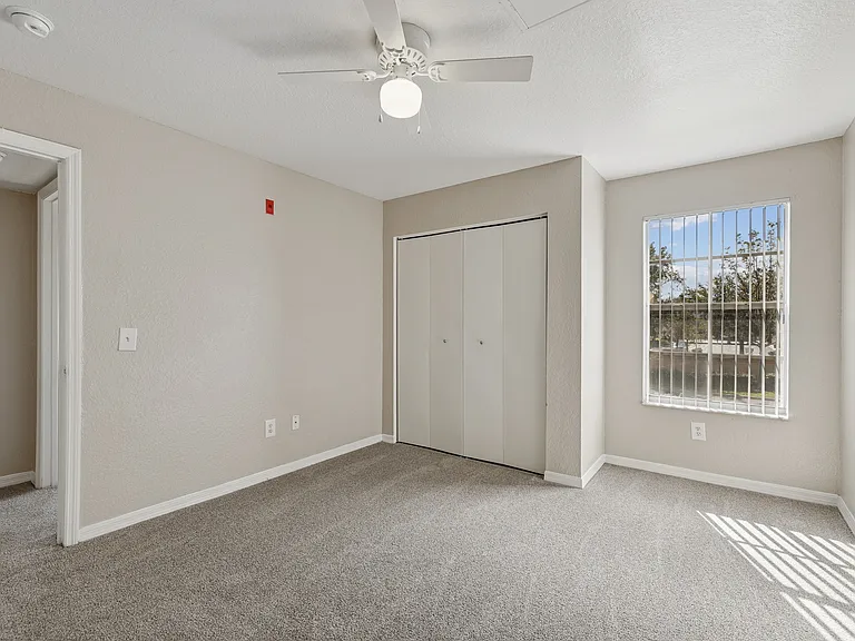 Vista Haven Apartment Homes — Photo 29