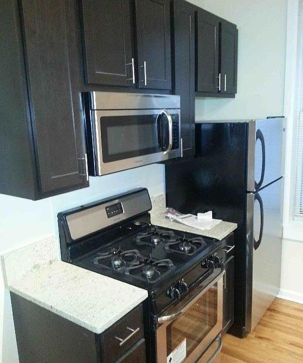 1st image of 1903 W Dickens Ave #19032F